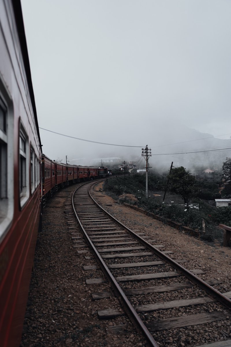 denbych's tweet photo. Low clouds that turn to fog create an incredible atmosphere 🌫️ https://t.co/7CRifqbI6n