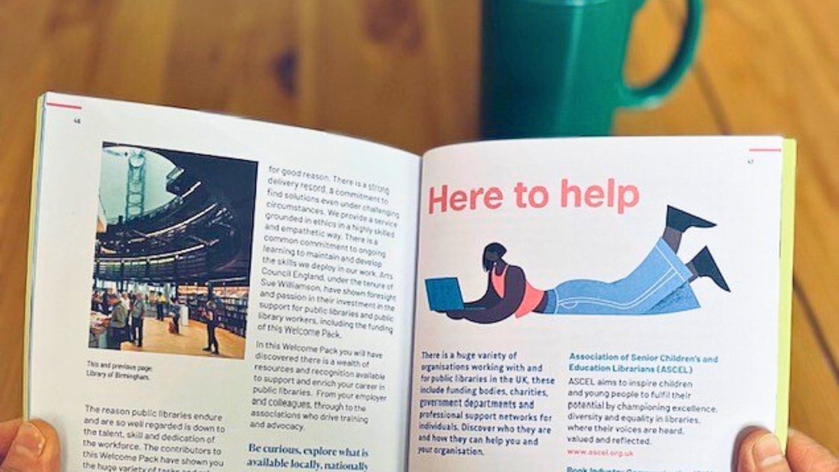 CILIPinfo's tweet photo. Do you have a go-to list of #Library sector organisations to refer to that could help progress your career?
We have a 'Here to help' chapter in our #InductionPack with an extensive list to use in the future!
Check out the magazine-style pack here - https://t.co/JUQAM9yInl https://t.co/Ol0tiaaraW