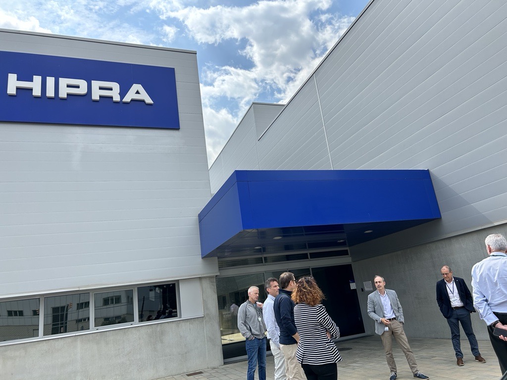 The HIPRA, FAREVA, and ApiJect teams visited HIPRA’s amazing facility in #Girona, Spain. Very impressive facility.
#biopharmaceuticals #pharmaceuticalmanufacturing #vaccines #vaccineswork #vaccines4life #asepticfilling #BFS #BlowFillSeal #contractmanufacturing #injectables