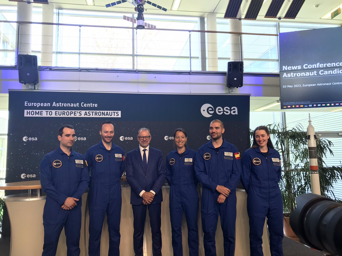 IsaGtz1's tweet photo. Premier mois d’entraînement des candidats astronautes européens dont la Française Sophie Adenot, à Cologne #esa #espace @BFMTV @Alexia_Ferre https://t.co/Jz69al1qh7
