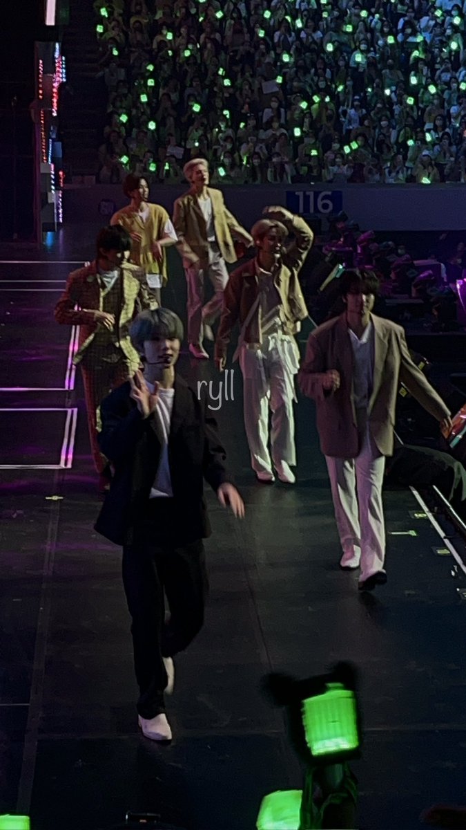 GeeneMiranda's tweet photo. And yet again, I am still DREAMing with you @NCTsmtown_DREAM 😭💚 

Mahal na mahal ko kayo DREAMies🫶🏻

Thank you so much po Daddy and Mommy, I love youuu!🥹🤍

#NCTDREAMinMANILA 
#TheDreamShow2_in_MANILA #NCTDREAM_TheDreamShow2_in_MANILA https://t.co/AP8DhEl6Ub