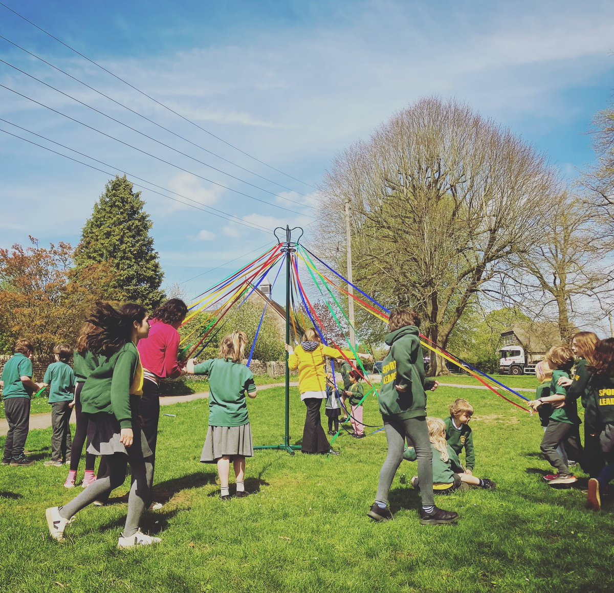 Quintessential. Practicing their May pole dancing ahead of next weekend’s May Revels #StroudPrimarySchool