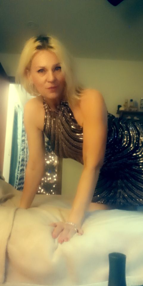 HeatherhillVIP's tweet photo. #GFE
#FMTY
#DateIowa
#DateCedarRapidsIA
#MatureCompanion
#AvailableNow
#319Date
#Rimming
#StrapOn4You
#FreakyMILF
#StepmomRolePlay
#Privateclub
#MetGala
#Blonde
#ClassyMatureFemale
#PrettyWomam
 I'm Heather Hill, 319-777-0423 https://t.co/3S2G2TRirI