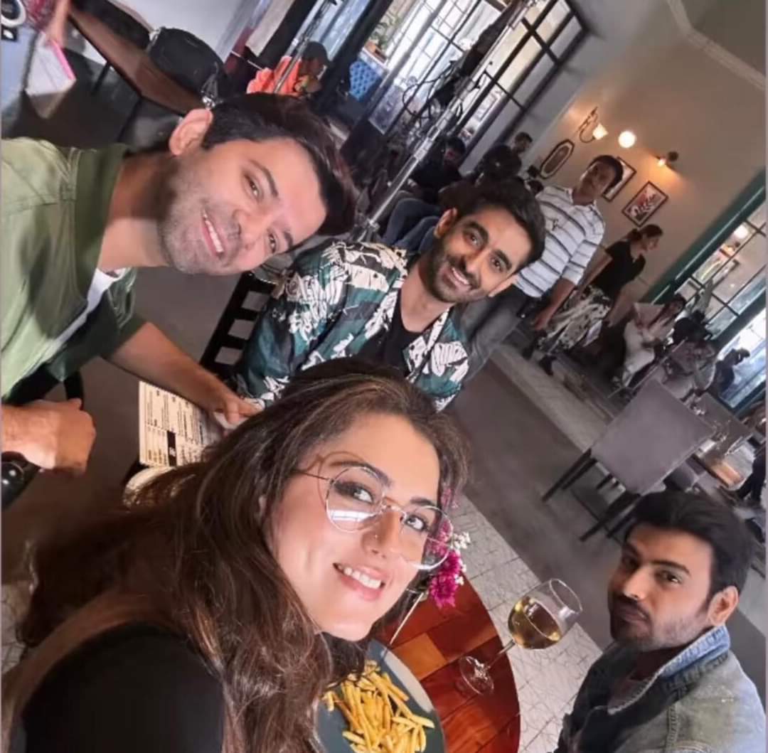 says_barunsobti's tweet photo. New pic 🌟
#AcoldMess 🌟🌟
@BarunSobtiSays 🌟🌟 https://t.co/tQDnrxU4dh