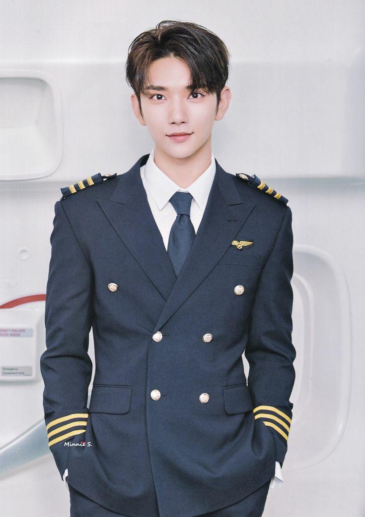 jusaahong's tweet image. 𝐥𝐚 𝐧𝐨𝐬𝐭𝐫𝐚 𝐬𝐭𝐨𝐫𝐢𝐚.

—joshua hong au
written by jusaahong