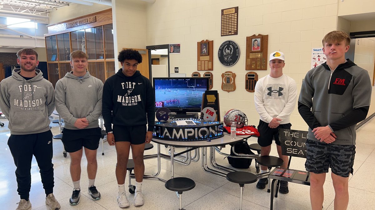 8th grade visit day! Got some Dawgs representing our Football program and other activities. Roll Hounds! #FaMily