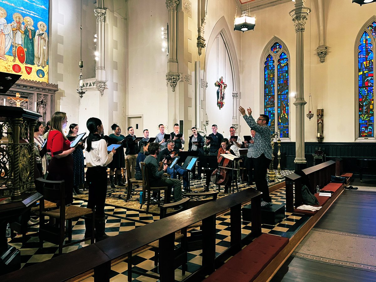 ruohuang's tweet photo. What an amazing two concerts performing #ADustInTime #時間的塵埃 & #AngelIslandOratorio #天使島 opening @NatAsianArt Centennial Festival. Heartfelt thanks to @Delsolquartet
@USAFBand's Singing Sergeants @NatAsianArt @WashPerformArts for joining this great journey together🪷🙏 https://t.co/pKoq2jOITe