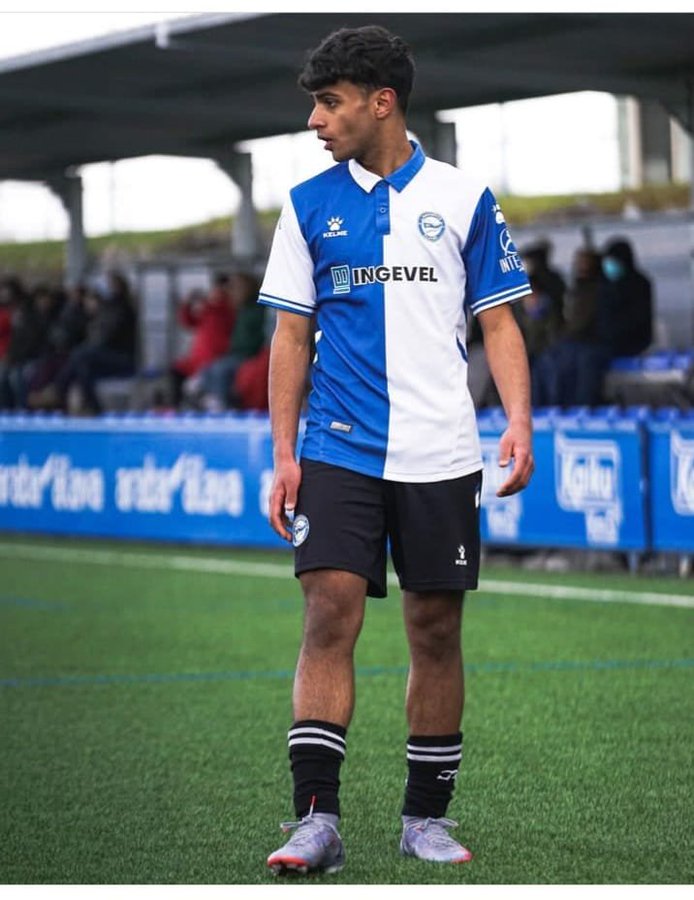 Shayan Obaid Alexander on X: "Spain has a 16 year old Pakistani player. Deportivo Alaves academy Segunda division. Left sided mid/winger. Sami Kashif Bajwa. Alaves got relegated from La Liga last year. #