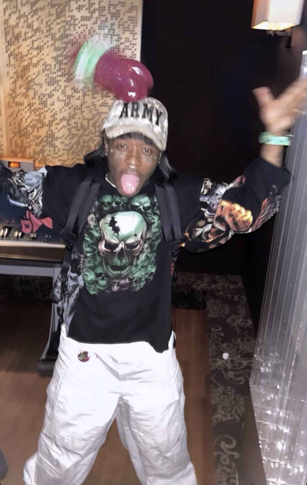 パンツ lil uzi vert Lil Uzi Vert Doubles Down on His Love of Rihanna | Vogue