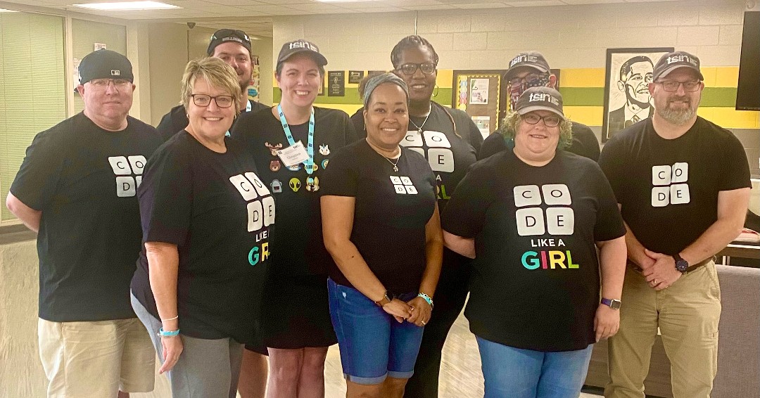 theTSIN's tweet photo. Computer Science Educator Accelerator Week has filled up quickly! We can't wait to see you June 12-16 in Murfreesboro. However, there are still openings in the AP CS A cohort. Learn more and register here: https://t.co/oWxJR6RcCl #TNSTEM #CSdrivesTN https://t.co/l175wds5S3