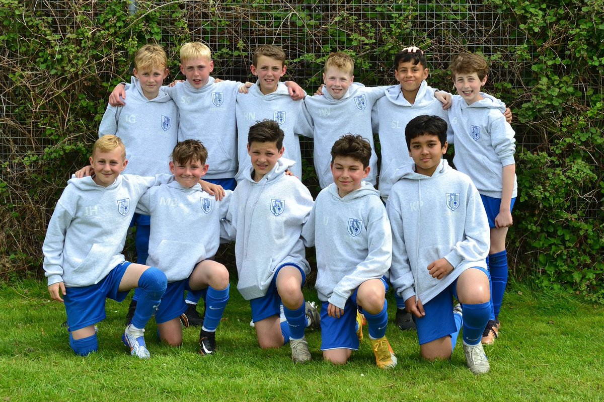KarenAd15905768's tweet photo. @ESF_Football. A great weekend had by all at Butlins Bognor. 3rd in group only 2 points between us and the top, and only 1 defeat in 7 matches, by the team that got to the final. Bring on next year ⚽️⚽️ @AcademyWare @Ware_FC https://t.co/5s6swLRVmm