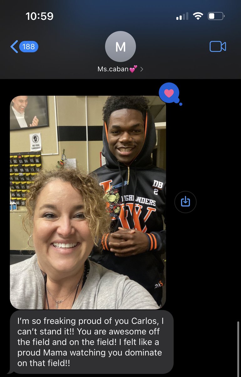 d1cj11's tweet photo. Moments like this I will never forget ♾️ always striving for the best thank you lake wales 🖤🧡! @CoachAG_3 @TaVarisJohnson9 @xmarcthespott @H2_Recruiting #thistheyear #effortcostyounothing https://t.co/aQ9sq2JMrP