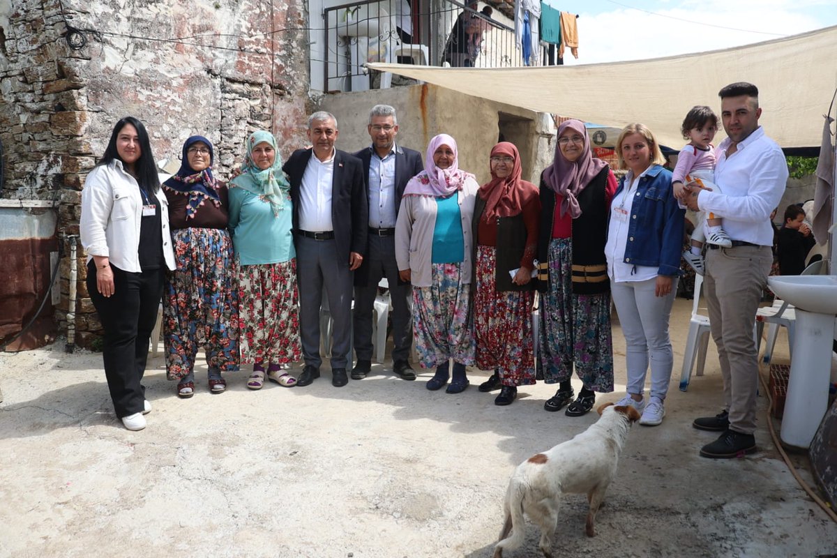 nedimkaplan09's tweet photo. #Kasaplar Mahallemizden Hürriyet Kale'nin oğlu Gökhan kardeşimizin düğün cemiyetine katılım sağladık.
Allah mübarek eylesin. https://t.co/N8RyMdY9q1
