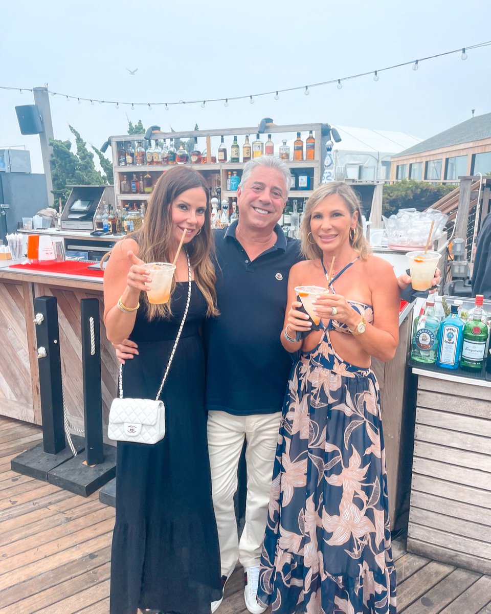 Happy Cinco de Mayo Tequila Friends!
🍹🏖️ 🇲🇽
If you are a member or a guest at Gurney's in Montauk this weekend, come join the One With Life Organic Tequila team in the biggest tequila holiday of the year!
- 
#mexico_amazing #vivemexico #mexicomagico #madeinmexico #jalisco #ci