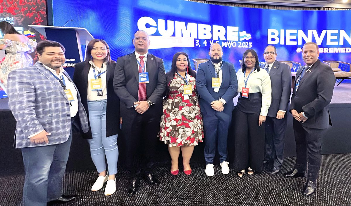 ElicFernandez's tweet photo. Participando en la Cumbre Mundial de Comunicación Política en Medellín, Colombia. @ElicFernandez @CumbreCP @divoskus @ACEIPOL @ileanaramirez13  @nidiapaulinov @martha_her_a @AlacopLatam  - #CumbreMedellín https://t.co/wfSWFOzBrI
