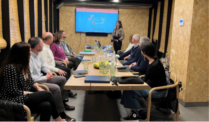 packcluster's tweet photo. 🚀#FoodwasteForFoodpack continua impulsant l’economia circular per reduir l’impacte ambiental
Amb @AmetllerOrigen, @delafruitfood @Cobeveragelab #Samtack  i #GraficasSalaet, @ConsorciZF i @Mercabarna_mb , @irtacat #BIMATEC i #LEPAMAP de la @univgirona 

➕https://t.co/XiEujgC6ws https://t.co/UkEqpXcj0o
