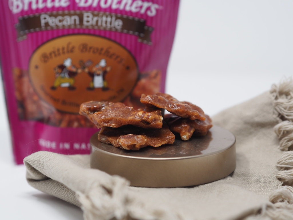 BrittleBrothers's tweet image. Sweet, crunchy, and oh-so-delicious! Pecan brittle is the perfect treat for anyone with a sweet tooth! 😍 💜 🌸

#brittlebrothers #peanutbrittle #cashewbrittle #pecanbrittle #nashvillehotpeanutbrittle #baconbrittle #candymaking#nashville #smallbusiness #gourmet #glutenfree
