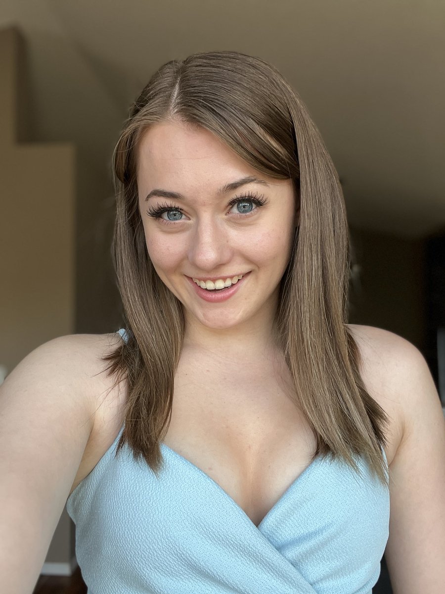 t4rlady's tweet photo. RT if I should drop this dress to the floor 😈 https://t.co/oX64bahVbh