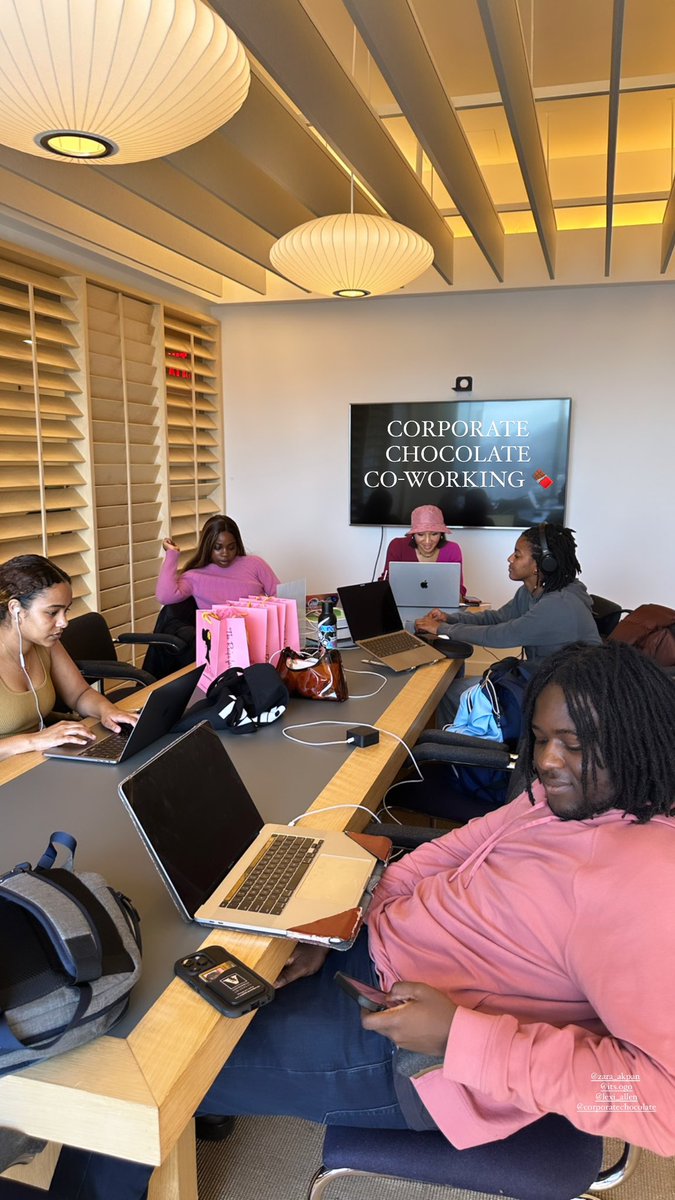 Yemi 🍫 The Hypewoman, Rainmaker, Evangelist 💎 tweet media