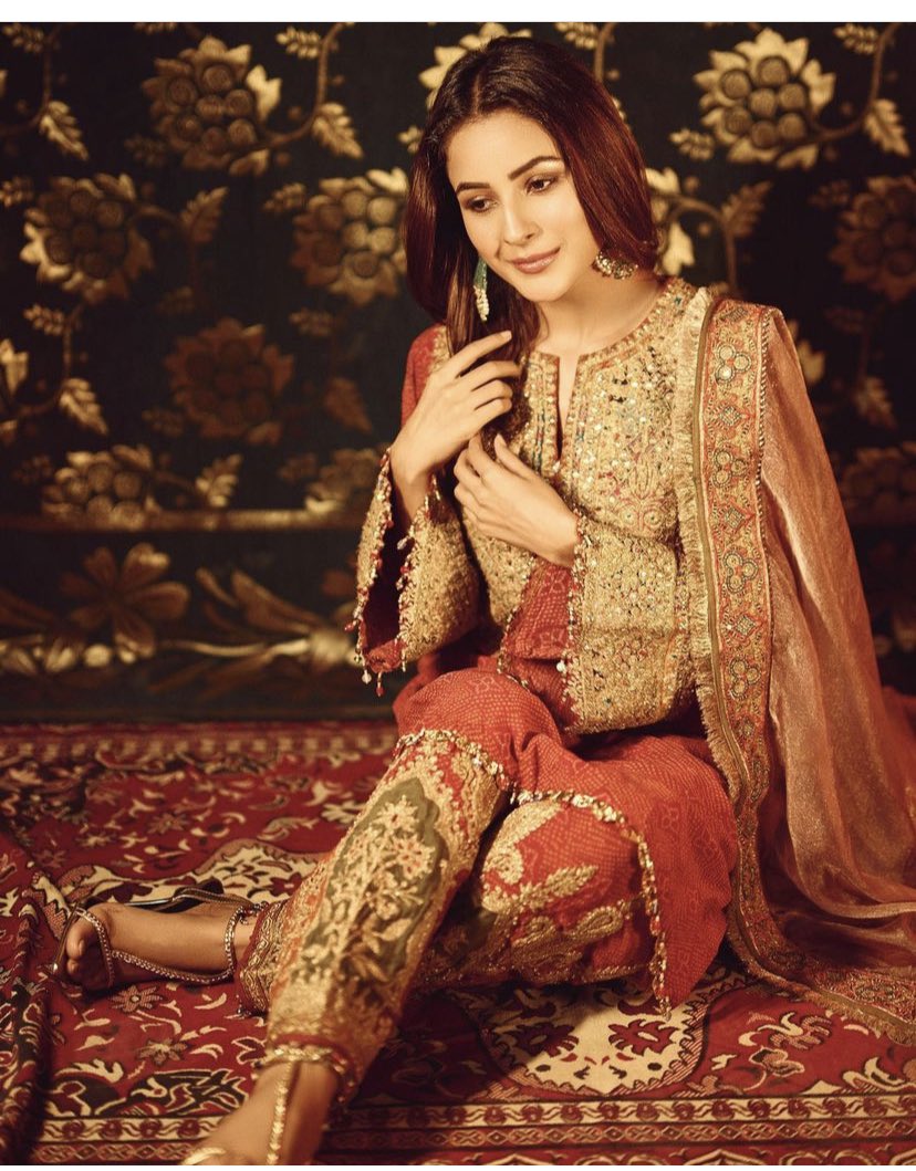 My love and support always with you unconditionally ❤️❤️
My Gorgeous Queen #ShehnaazGill 

Sending you hugs &amp; love <a href="/ishehnaaz_gill/">Shehnaaz Gill</a>

I BELONG TO SHEHNAAZ ARMY