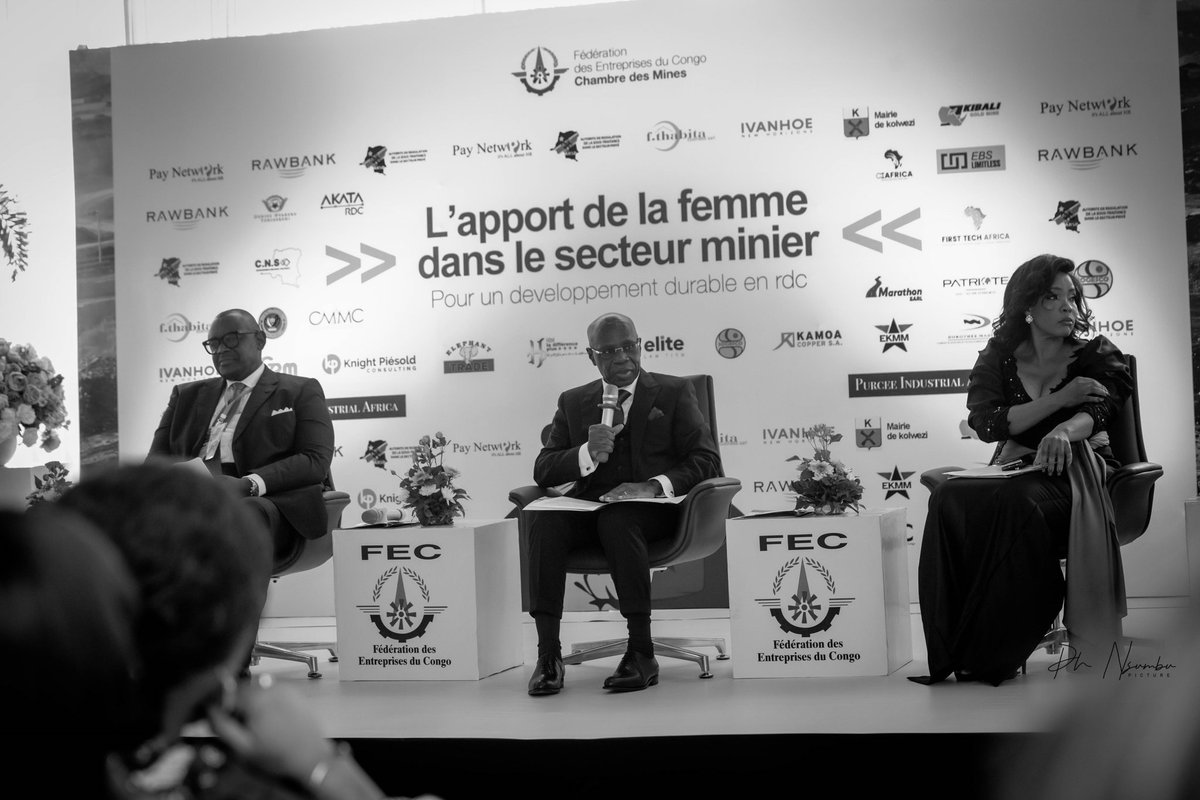 NsumbuPhili's tweet photo. Dans vos moments inoubliables faites-nous confiance, vous ne serez jamais déçu.
Ph. Nsumbu Photography, #Un #Événement, #UneImage ,@leParrainRDC @Ludovicmilambo @FECRDC @AllegraFosh2 @Armandyav2 @StanysBujakera @MiguelKashal https://t.co/Mlso5NOb7C