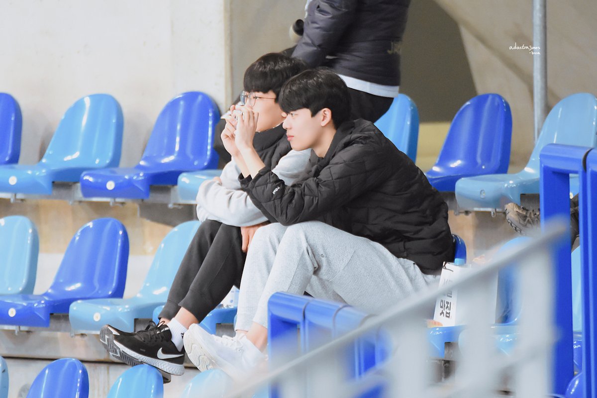 adAstraJunes's tweet photo. 준서존 찍어가는 준서가 넘 예뻐서 공유합니더...ㅜㅜ 
#이준서 #쇼트트랙 https://t.co/3XDQGe6mKJ