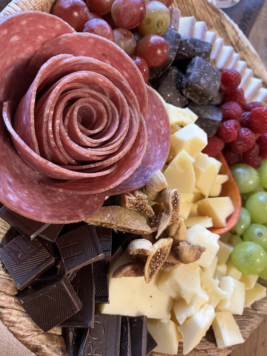 atbrady's tweet photo. The second cohort of the #ROC #FamilyBusiness Alliance is thriving! 

Learned to make Instagram-worthy charcuterie boards while supporting a fellow #FamBiz leader turned entrepreneur’s new venture!

Now recruiting the 3rd cohort of rising family business leaders! https://t.co/aMcVdtwgYc