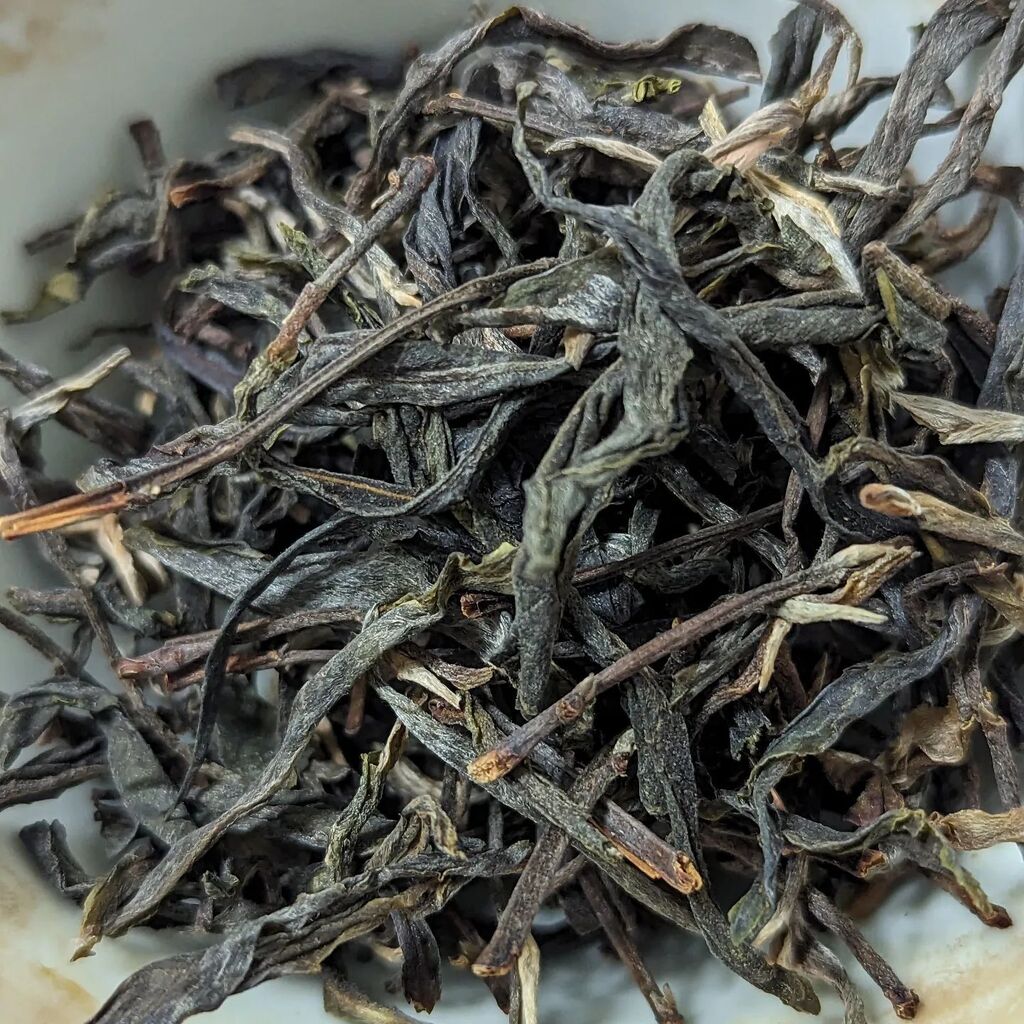 qaantar's tweet photo. A 2022 autumn puerh for today's marathon session, where we're gonna play some games, read some manga in Japanese, and do a bit of cross stitch... All at https://t.co/gyvkYezHBE #tea #puerh #puer #manga #japanese #dragonball #chainsawman #csm #fma #fullm… https://t.co/FFUhMmG5HU https://t.co/1AswLi4vsF
