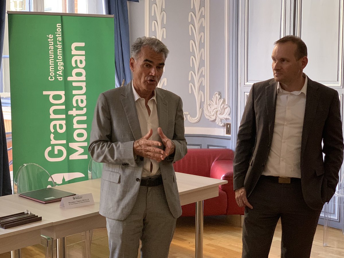 En direct de #Montauban pour la signature de la convention entre <a href="/GrandMontauban/">Grand Montauban</a> <a href="/villemontauban/">Ville de Montauban</a> <a href="/ThDEVILLE/">Thierry DEVILLE</a> et l’<a href="/Afpa_Occitanie/">DR Afpa Occitanie A.Brinet</a> pour l’emploi des demandeurs d’emploi, les entreprises et les jeunes et permettre leur implantation sur le territoire.