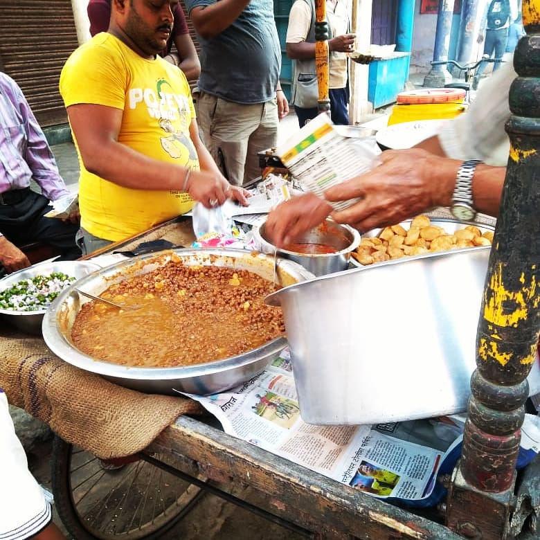 shukpoonam's tweet photo. The #Chatpate flavors of #nepalgunj! Famous for the spicy and tangy #streetfood, this city promises so much more. Just some flavors of terai for you!
#Chatpate #Nepalgunj #streetfood #Nepali #Madhesh #flavorsofterai https://t.co/O15cGgprzG