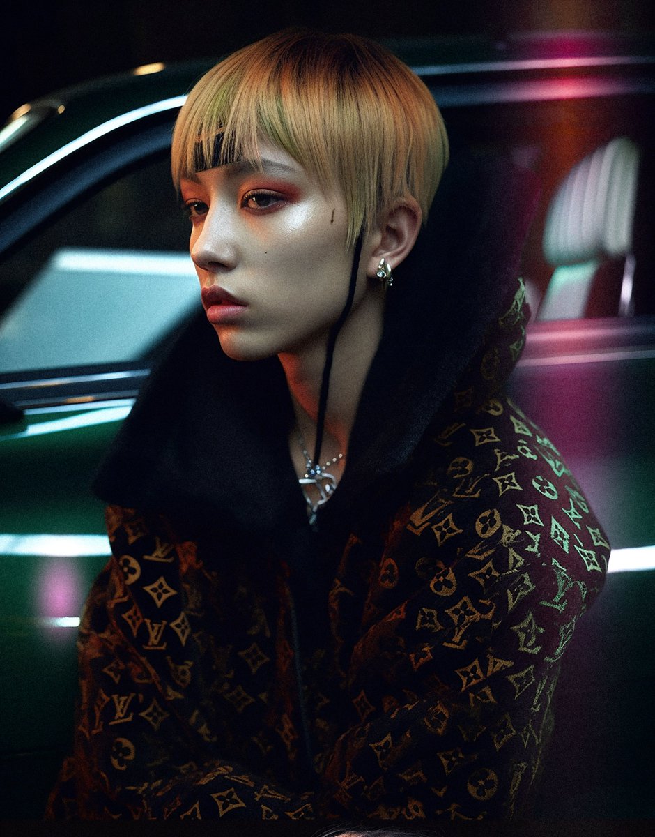 LOTUSJOSEPHINE's tweet photo. GM☀️ My daily ai experiments. LV Tokyo style vibes.. #LouisVuitton #wip #jrock #indierock #kpop https://t.co/p4ugt1uMVw