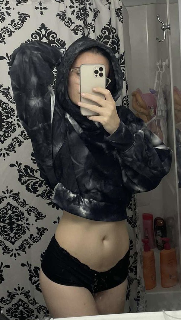 pldemon666's tweet photo. Good morning💕 check my bio and send me something nice 🥵 https://t.co/sWqz4DLlqd