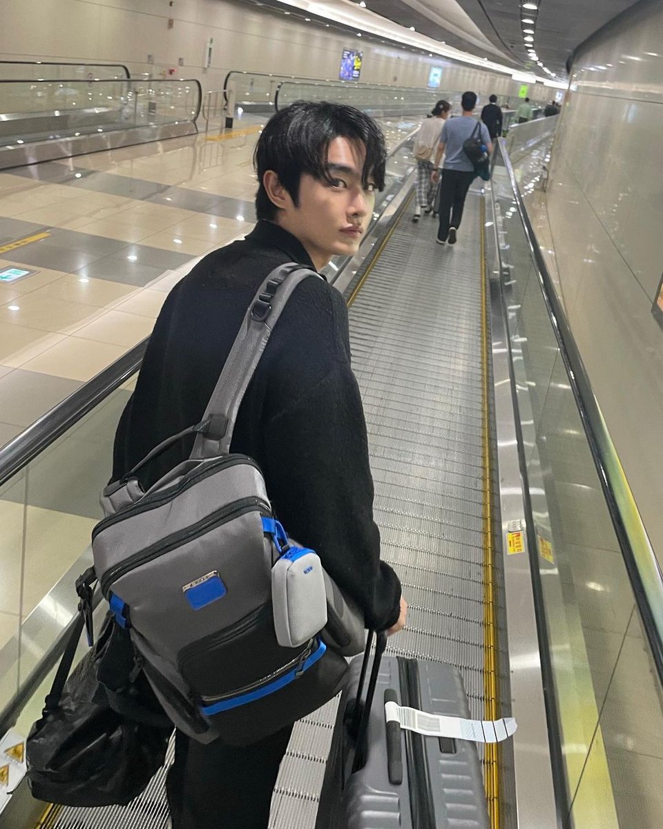 kanghui__'s tweet photo. 🛫 @tumitravel
_
#광고 #tumi #tumikr #TUMIBRAVO #TUMI19D https://t.co/TUShcmwvmD