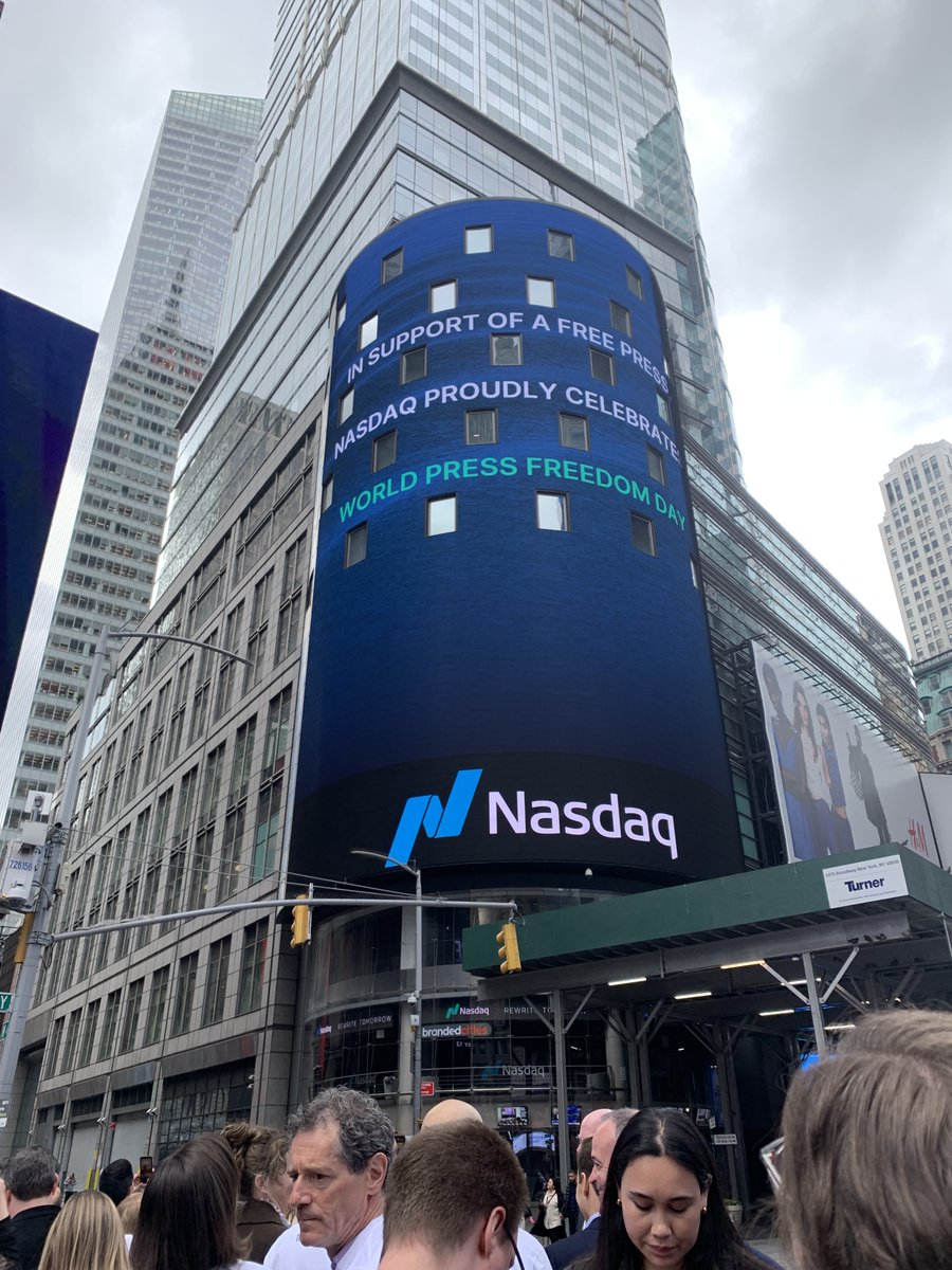 Erin Ailworth tweet media