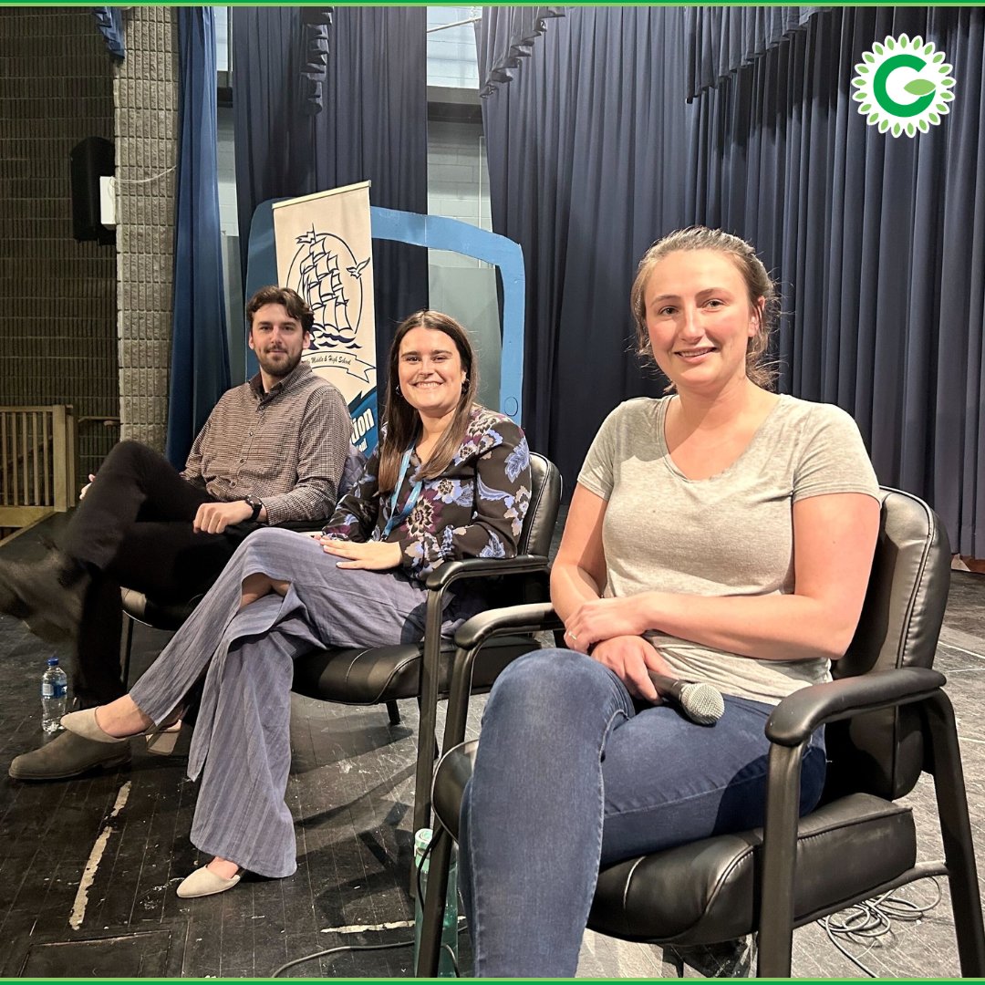 gaiaproject's tweet photo. Another successful #GreenExperts panel! Our #EarthWeek panel included experts from @SJEnergy, @PortSaintJohn, and @ECW_ngo and reached roughly 150 students from @FundyFMHS!
.
Encore un panel d’#ExpertsVerts couronné de succès! Des spécialistes de @SJEnergy, @PortSaintJohn et @ECW_ngo ainsi que près de 150 élèves de @FundyFMHS ont participé à notre panel de la #SemaineDeLaTerre!