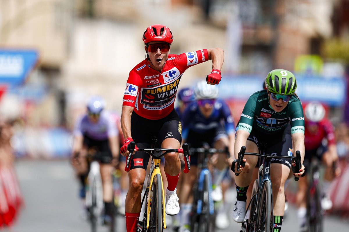 SupporterVos's tweet photo. #LaVueltaFemeninaByCarrefourES  YES!!! https://t.co/mukEF21L95