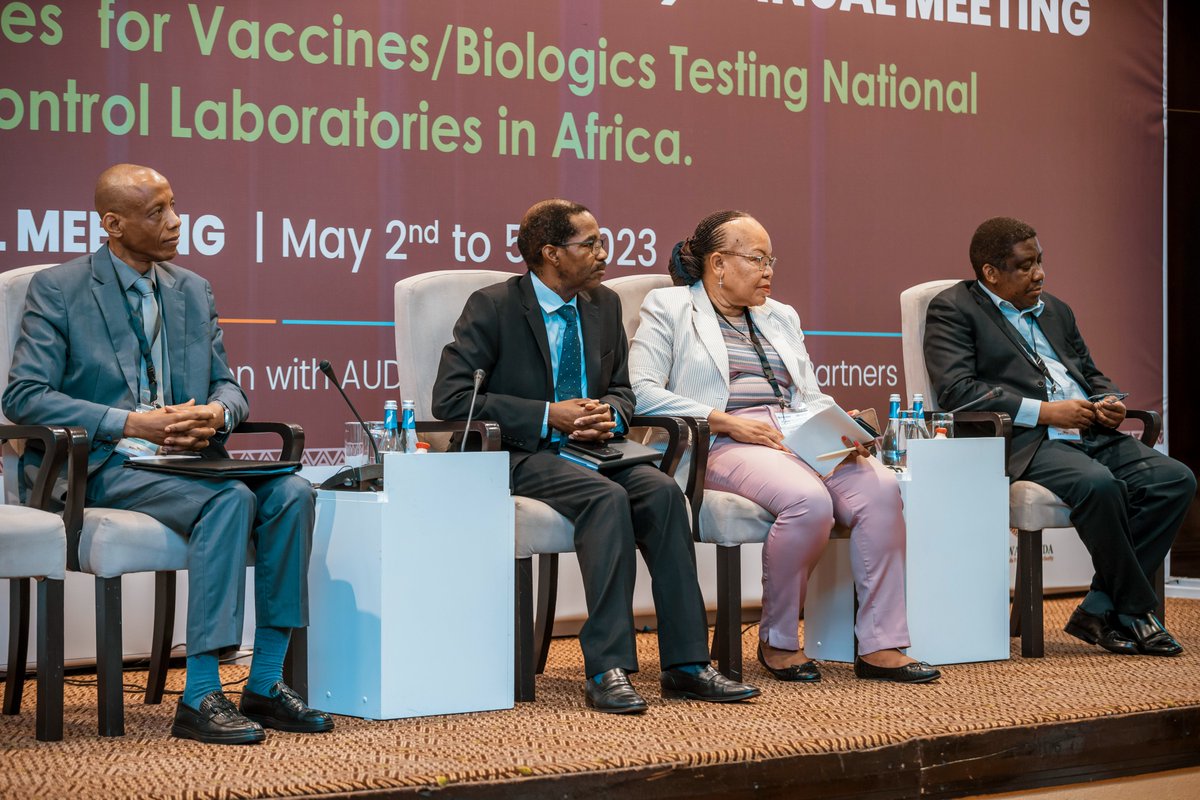 WHORwanda's tweet photo. Trusted medicines, trusted care!

Today, @WHO🇷🇼 Rep, Dr @BrianChirombo joined @RwandaFDA DG, Dr @emilebienvenu along with @NEPAD_Agency, @USPharmacopeia &amp; @ptb_q5 to kick off the 6th African Medicines Quality Forum #AMQF, fighting sub-standard medical products in #Africa🌍 https://t.co/O4zCm6RGak