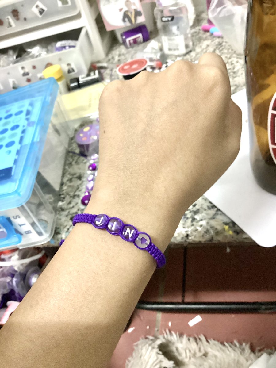 beecc1998's tweet photo. Miss you Kim Seokjin เปลี่ยนกำไลใส่มาหลายแบบมาก กว่าคุณจะกลับบ้าน คง500+ได้ค่ะ 🤣

***รับทำกำไลบังทันตลอดนะคะ มี ตต ให้ดูผลงานและFB ไฮท์ไลท์ Cha Bee หรือเดมมาดูมาสอบถามก่อนได้ค่ะ ใส่อาบน้ำได้ *** ความแข็งแรงคงทนขึ้นอยู่กับการใช้งานและการรักษานะคะ 💜#KimSeokjin #กำไลม่วง #BTS_twt https://t.co/g7XDNTpoeh