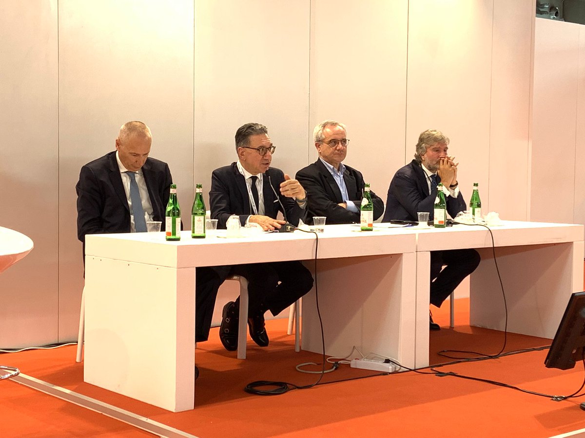 _Unaitalia's tweet photo. #Forlini, presidente Unaitalia su #sostenibilità ambientale della #filiera avicola: "oggi l’avicoltura pesa meno dello 0,2% del totale dei gas serra prodotti in Italia, mentre l’#agricoltura nel suo complesso pesa solo il 7,8% secondo i dati @ISPRA_Press"
#Fieravicola2023 https://t.co/0ewrzctnAW
