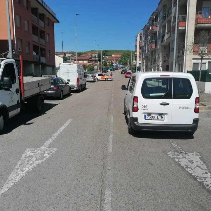 En la mañana de hoy estuvimos apoyando en ballestas Astillero conjuntamente con pc Cayón-Astillero, Policía local, Guardia civil, y personal del ayuntamiento en la colocación de puertas antiocupa
#ProteCartes# lasprotescuentan#