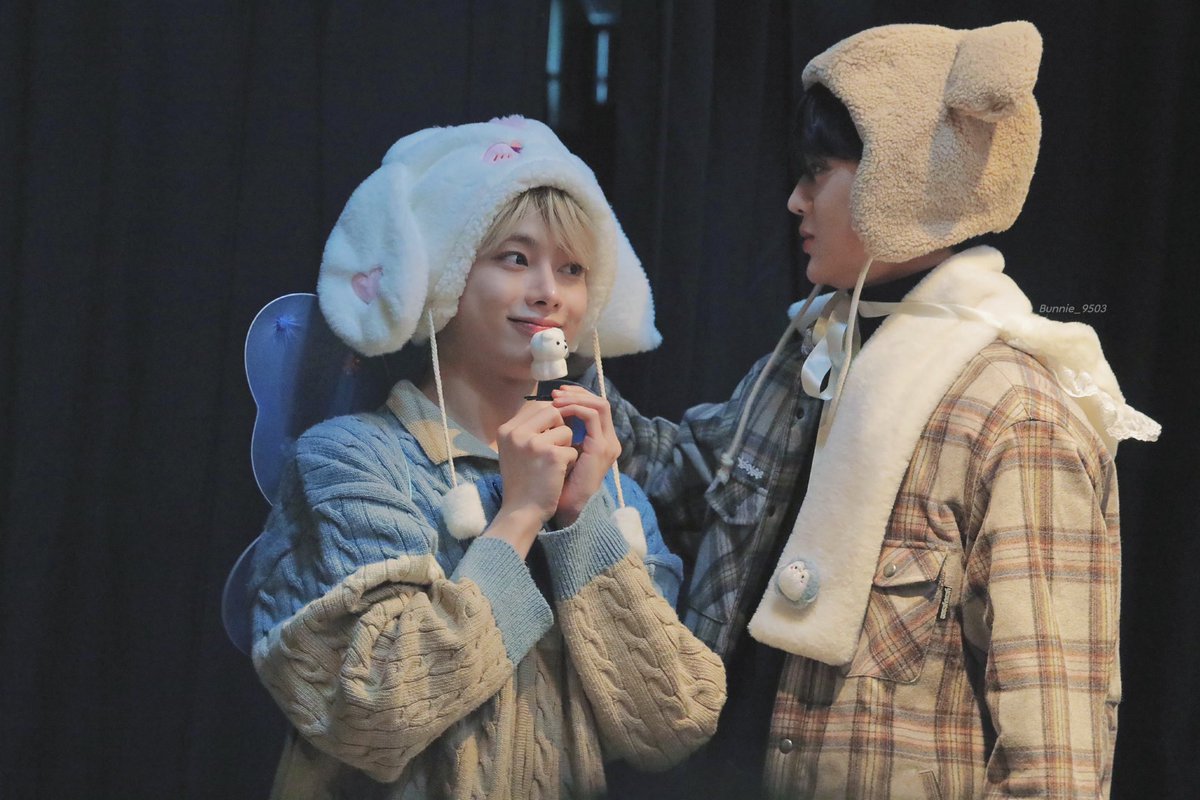 VanNguyenThao54's tweet photo. @kpopachillean #HanChan #ChanBinjjang #TEMPEST ❤️ https://t.co/qLYv0sS7B0