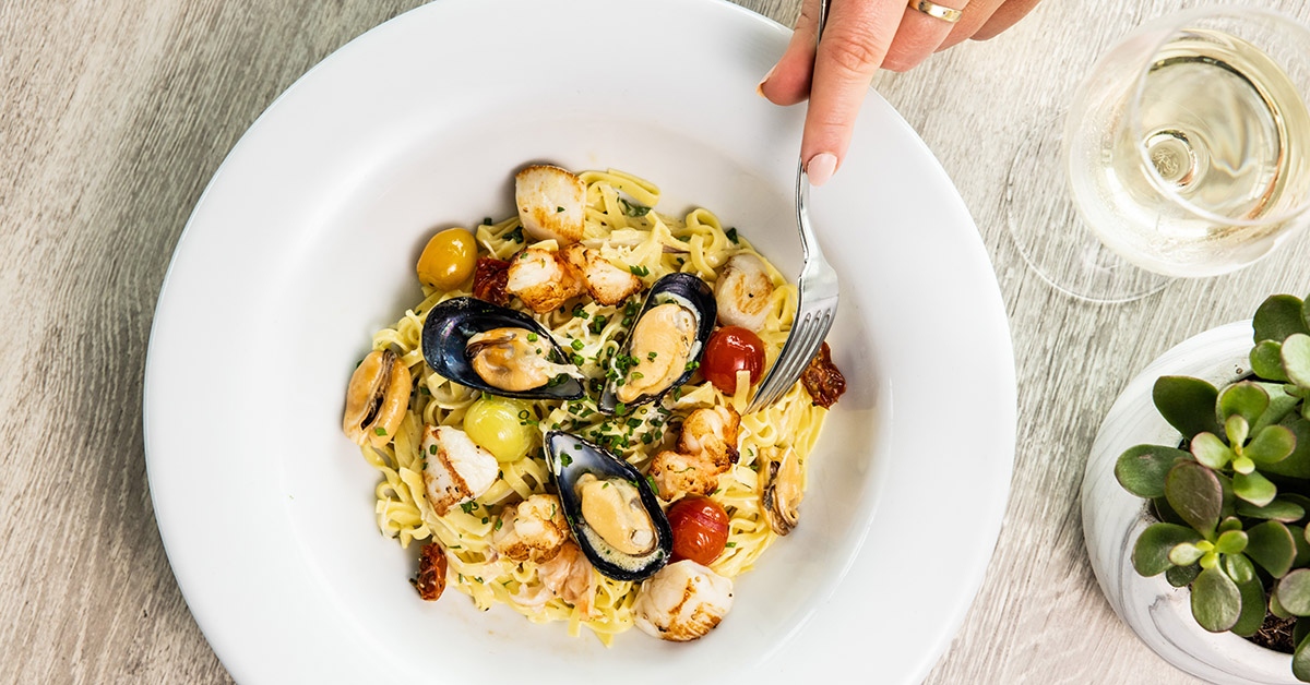 JPRests's tweet image. Discover the finest seafood, including our new Oyster Box taglierini, and our signature summer seafood platters, only at Oyster Box in St Brelade's Bay #oysterbox #seafood #local