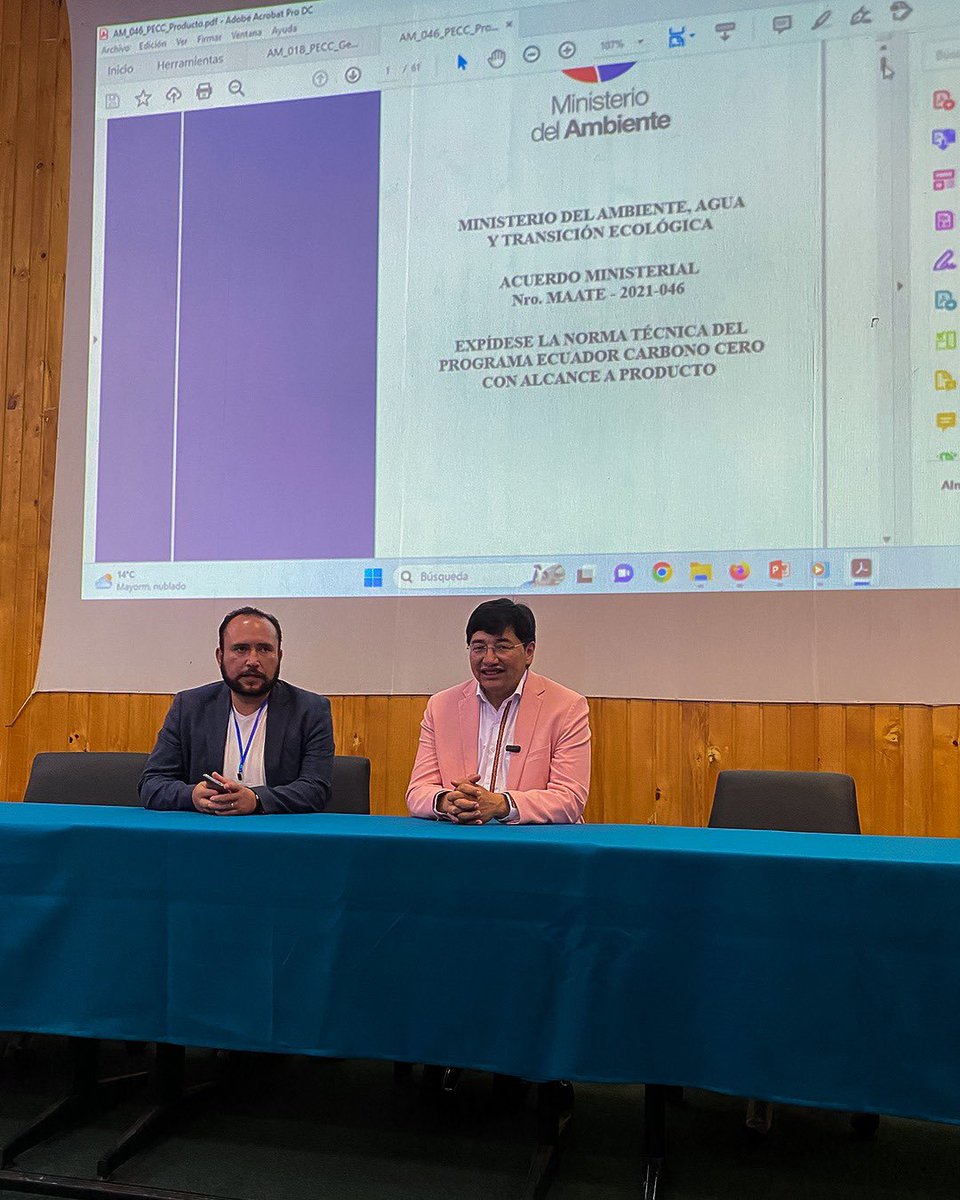 johnvinueza's tweet photo. Trabajar junto a la Academia es primordial 💪🏽 Estuvimos en la Facultad de Ciencias de la Espoch celebrando el día de la tierra 🌎 #eljohn #alcaldiaciudadana https://t.co/BPfS3WHjPd