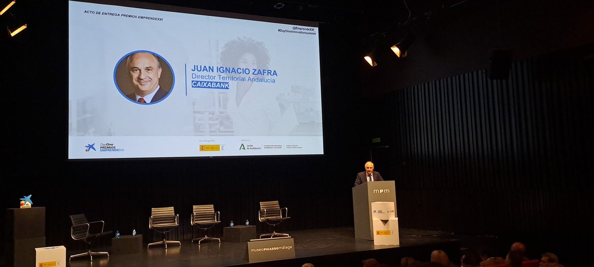 pepegome's tweet photo. Esta tarde en el @mPICASSOm conoceremos la #empresa ganadora de Andalucía en la XVI edición de los #PremiosEmprendeXXI @EmprendeXXI_ @caixabank
¡Suerte, finalistas! https://t.co/HlNYieWFRq
