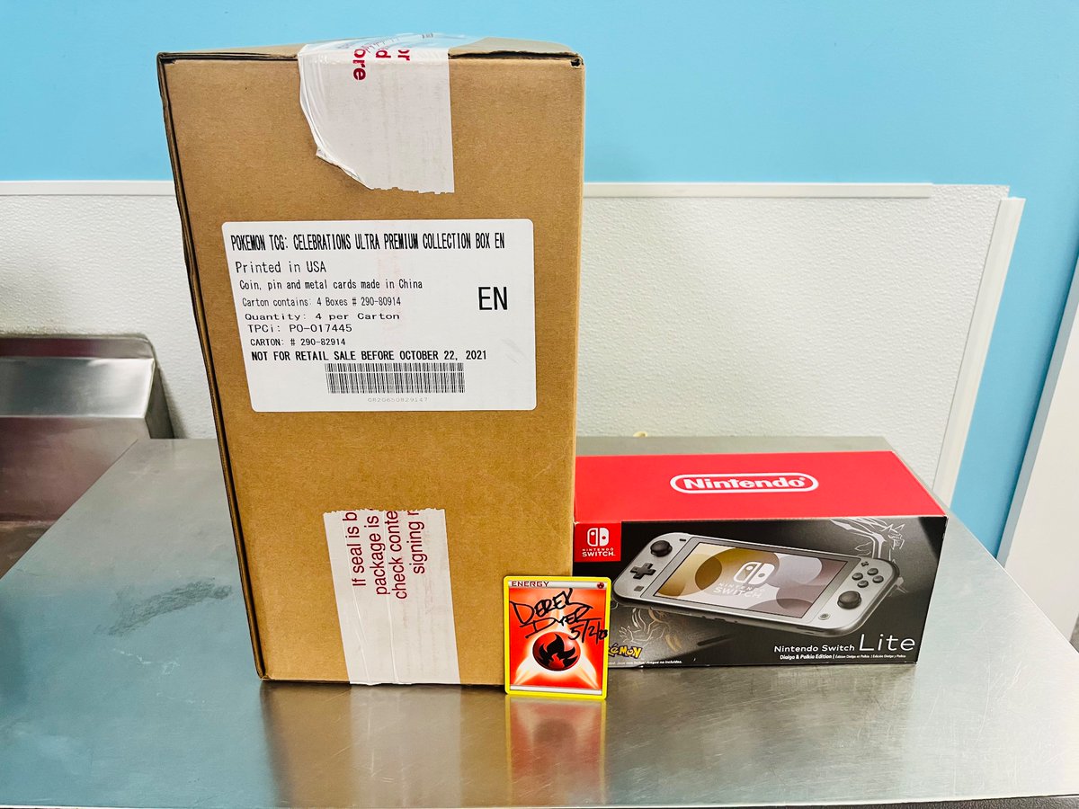 DerekD1989's tweet photo. Anyone in Maryland looking for some Celebrations UPCs and a switch Lite? 

#Pokemon #forsale #Maryland https://t.co/TY8lF3V7LT