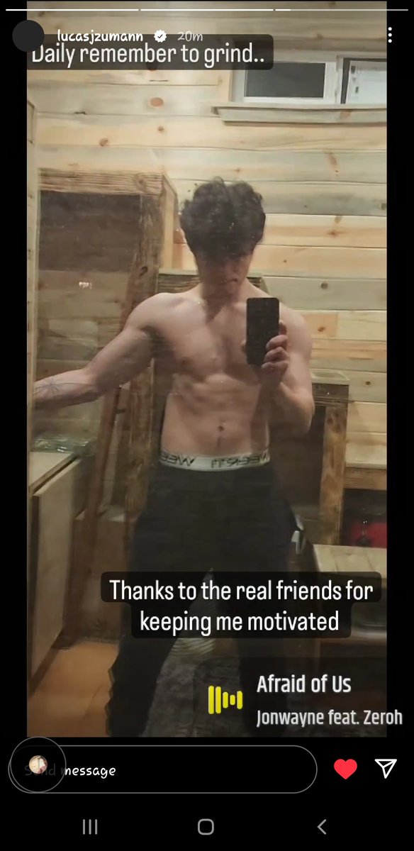 Tragicalpotato's tweet photo. uhh.. excuse me ...i just wanna cry in my sleep..having emotional blah blah, but why LJZ is giving me this.?. i just wanna get update on his live interview😳😳 https://t.co/saquHirgNi