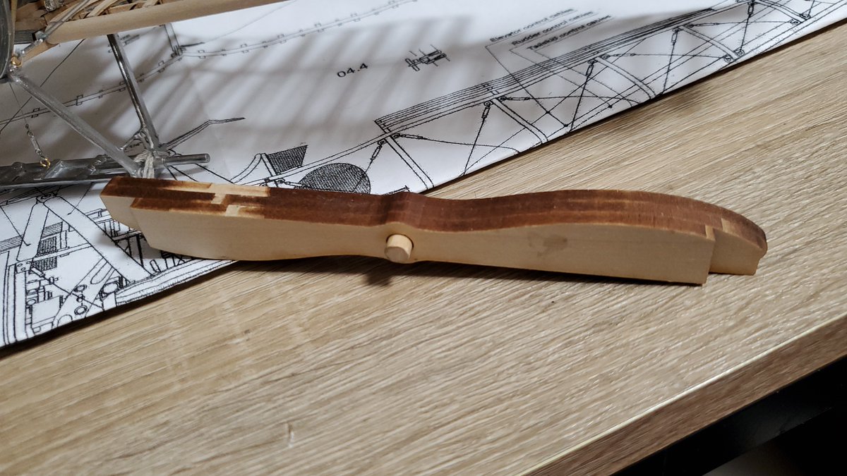 Modeler1221's tweet photo. 1/16 Biplane modelSopwith Camel F.1 (Model Airways)
夕方から夜まで5時間程作業して上下に翼間のリギング終わり。あとはプロペラ削り。
#Sopwithcamel #複葉機 #模型飛行機 #biplane #modelaircraft #modelaiplane
#modelairwayskits #modelairplanes #airplanemodel https://t.co/A2vfIkXEBf