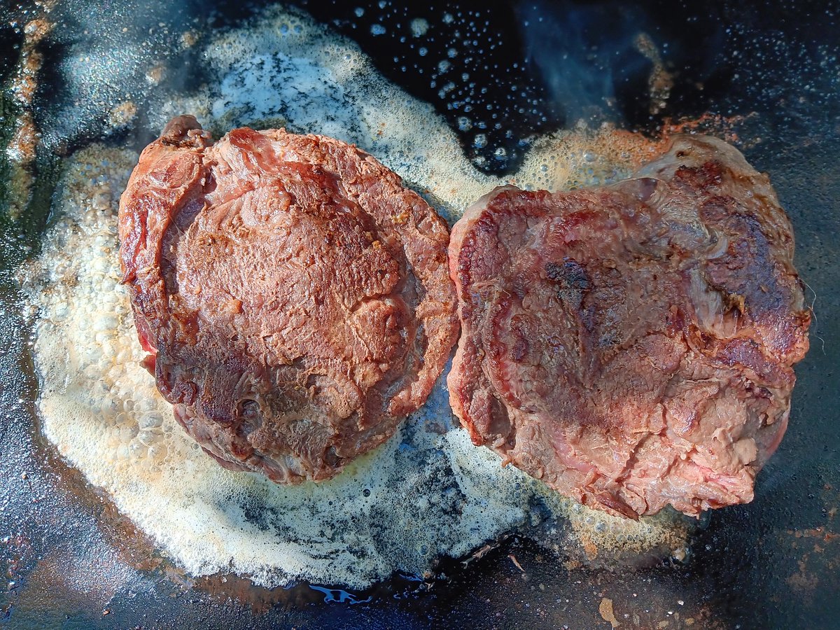 modernTman's tweet photo. Beef cheek from @ffpremiumbeef 

It was a special stash/gift.

See what you get to serve for breakfast when you shake a ranchers hand🤝🕶

#BeefIntelligence is a lifestyle

The @beefinitiative is your gateway. https://t.co/WVhF6RfReE