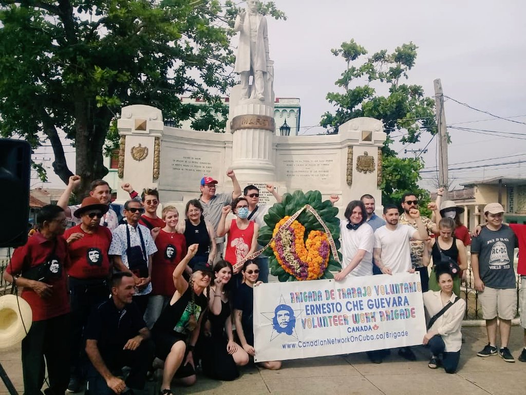 En Pinar del Río, Brigada de Trabajo Voluntario "Ernesto Ché Guevara" de Canadá. Las principales autoridades de la provincia asisten a su recibimiento en el Parque Martí de la ciudad capital
#SolidaridadVsBloqueo