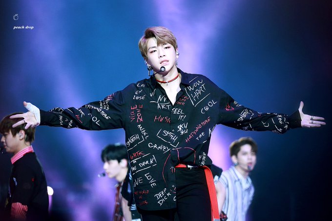 #강다니엘 무대사진 타래 °170831 KCON LA #KANGDANIEL